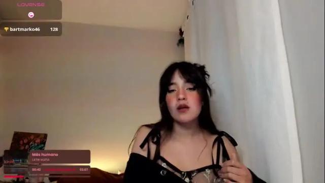 Image 6 of _moon_cake_ Stream on Chaturbate on 2 months ago