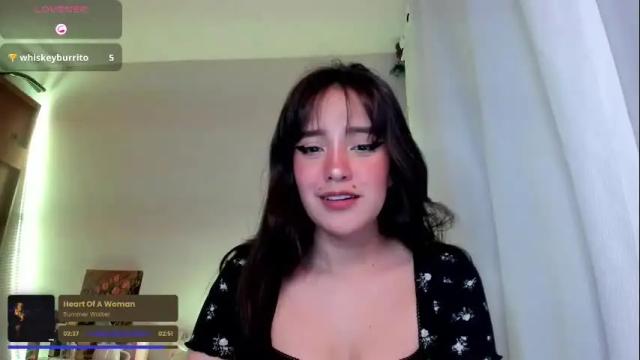 Image 3 of _moon_cake_ Stream on Chaturbate on 1 month ago