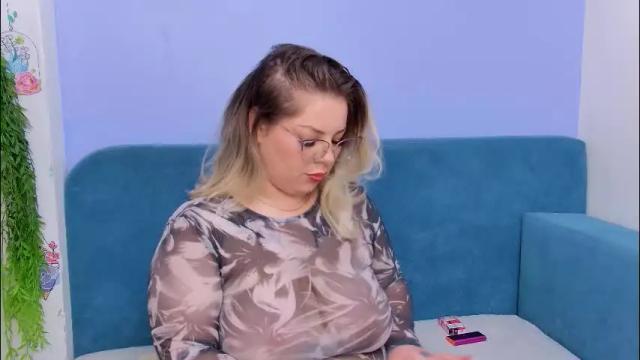 Image 8 of _mooncake Stream on Chaturbate on 23 days ago