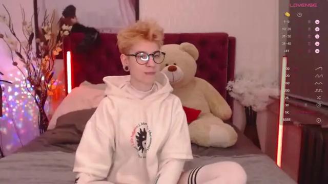 Thumbnail 1, _moonlight_t's Stream at Chaturbate, 13 months ago