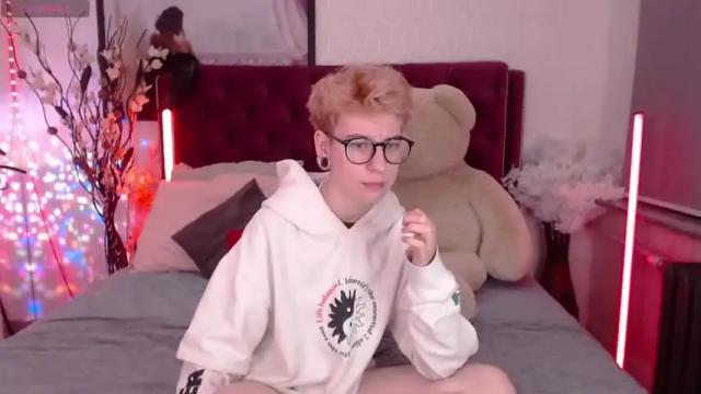 Image 10 of _moonlight_t Stream on Chaturbate on 13 months ago