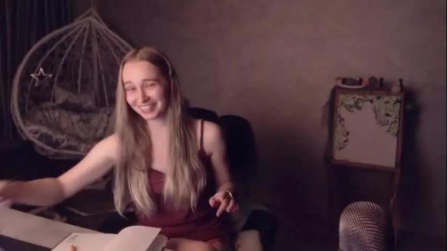 Image 3 of _mother_of_cats Stream on Chaturbate on 22 days ago