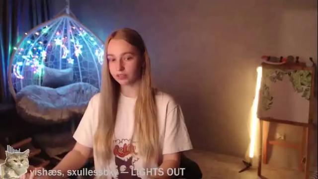 Image 12 of _mother_of_cats Stream on Chaturbate on 1 day ago