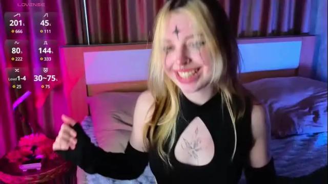 Image 12 of _muffinl Stream on Chaturbate on 11 days ago