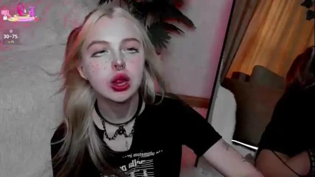 Image 8 of _muffinl Stream on Chaturbate on 13 days ago