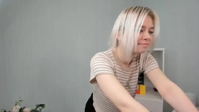 Image 8 of _naked_heart_ Stream on Chaturbate on 18 months ago