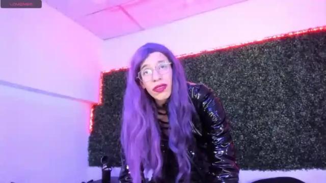 Image 3 of _nicolequeen Stream on Chaturbate on 23 months ago