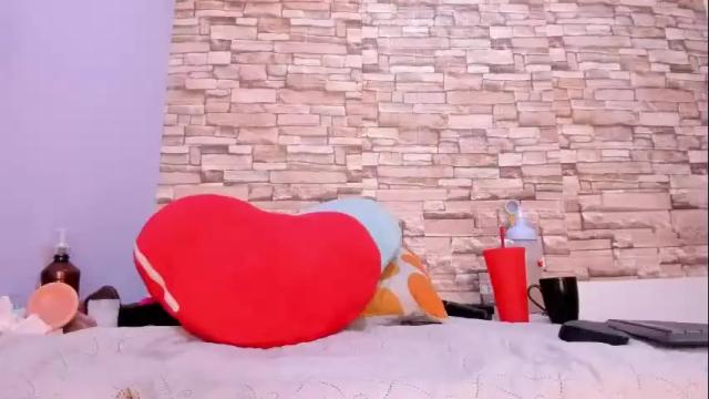 Image 12 of _nicollee Stream on Chaturbate on 24 days ago