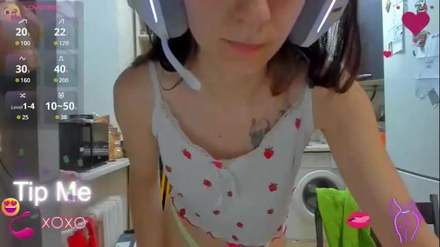 Image 4 of _nika_kik Stream on Chaturbate on 1 month ago