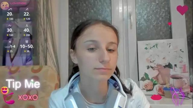 Image 3 of _nika_kik Stream on Chaturbate on 1 month ago