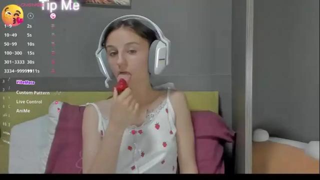 Image 3 of _nika_kik Stream on Chaturbate on 26 days ago