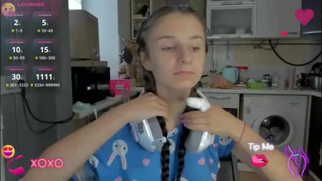Image 3 of _nika_kik Stream on Chaturbate on 1 month ago