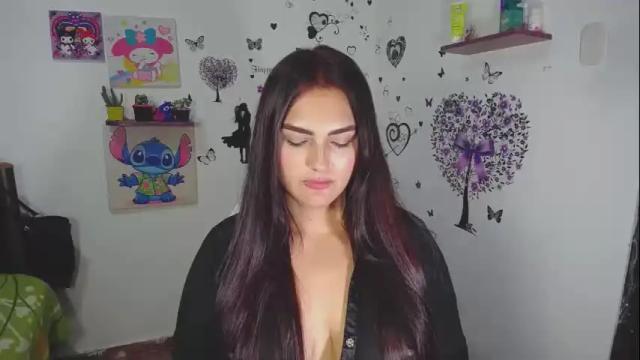 Image 2 of _ninahot Stream on Chaturbate on 4 months ago