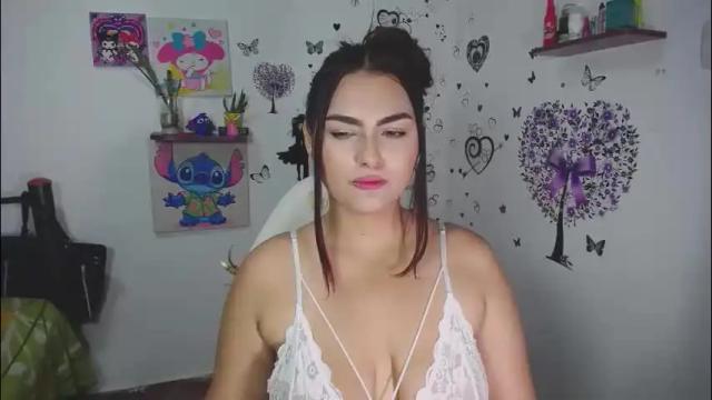 Image 4 of _ninahot Stream on Chaturbate on 2 months ago