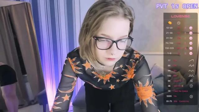 Image 2 of _nixel_ Stream on Chaturbate on 19 months ago