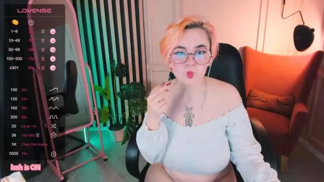 Thumbnail 3, _nixel_'s Stream at Chaturbate, 19 months ago