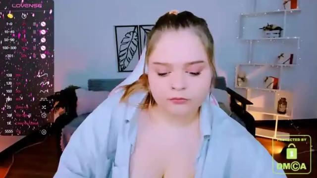 Image 10 of _oliviaaa_ Stream on Chaturbate on 20 months ago