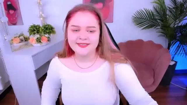 Image 2 of _oliviaaa_ Stream on Chaturbate on 19 months ago