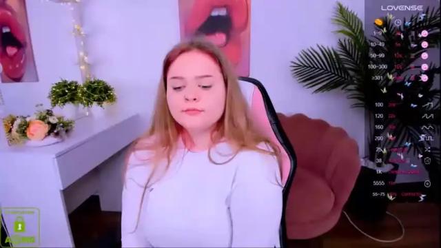 Image 7 of _oliviaaa_ Stream on Chaturbate on 19 months ago