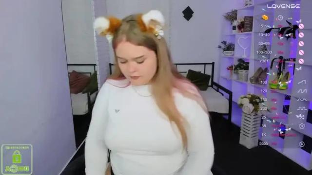 Image 11 of _oliviaaa_ Stream on Chaturbate on 19 months ago