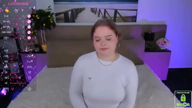 Image 4 of _oliviaaa_ Stream on Chaturbate on 19 months ago