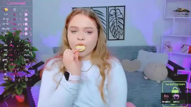 Image 4 of _oliviaaa_ Stream on Chaturbate on 19 months ago