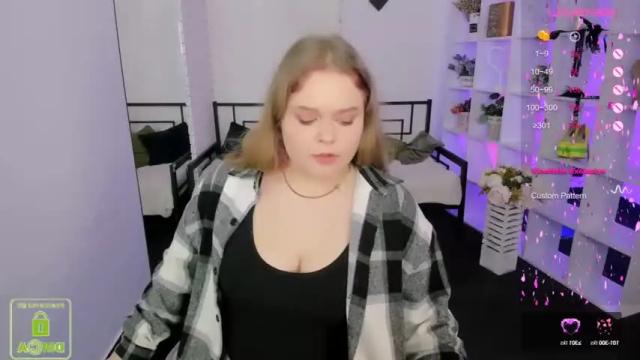 Image 2 of _oliviaaa_ Stream on Chaturbate on 19 months ago