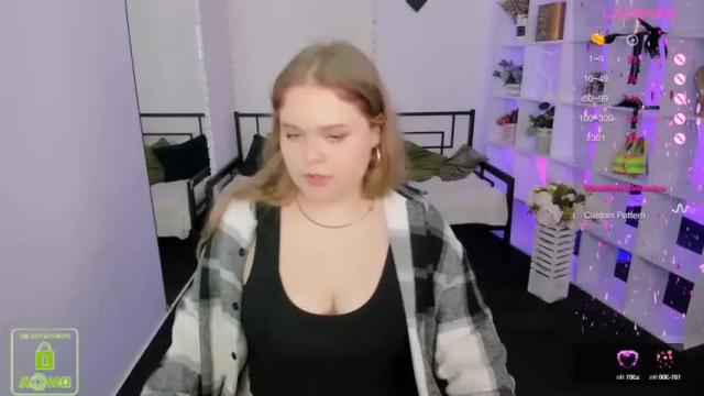 Thumbnail 3, _oliviaaa_'s Stream at Chaturbate, 19 months ago