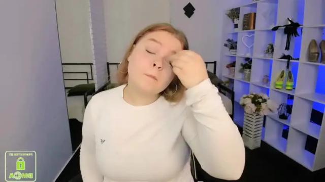 Thumbnail 1, _oliviaaa_'s Stream at Chaturbate, 18 months ago