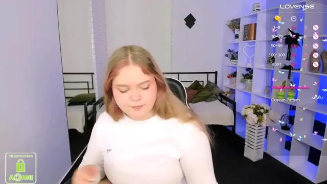 Thumbnail 3, _oliviaaa_'s Stream at Chaturbate, 18 months ago