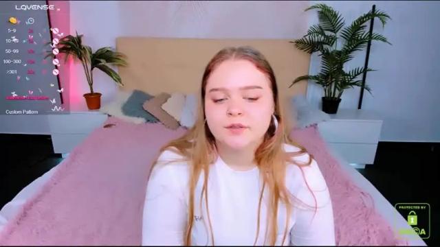 Image 11 of _oliviaaa_ Stream on Chaturbate on 18 months ago