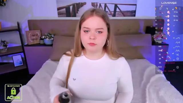 Image 2 of _oliviaaa_ Stream on Chaturbate on 18 months ago