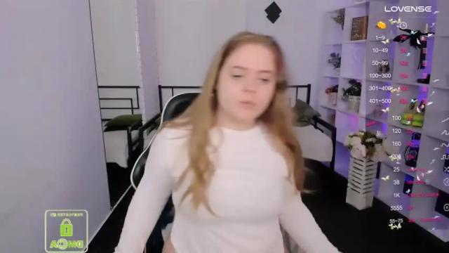 Thumbnail 1, _oliviaaa_'s Stream at Chaturbate, 18 months ago