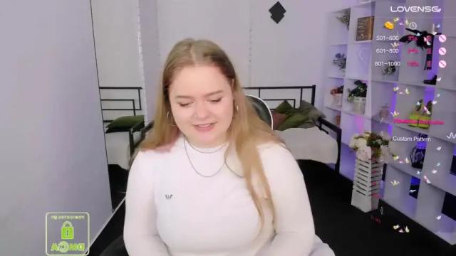 Image 7 of _oliviaaa_ Stream on Chaturbate on 18 months ago