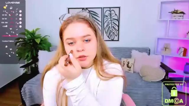 Image 10 of _oliviaaa_ Stream on Chaturbate on 18 months ago