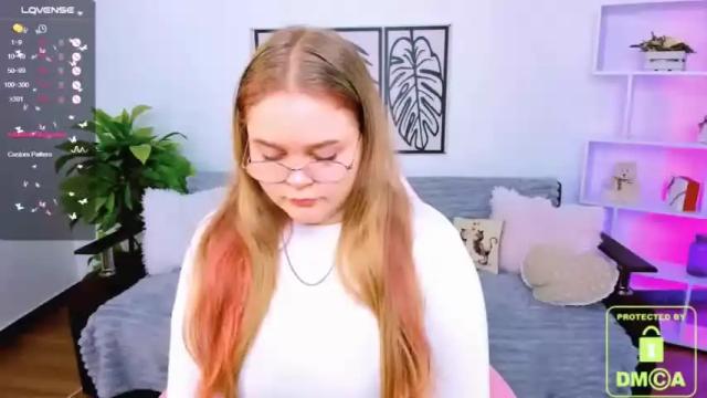 Image 3 of _oliviaaa_ Stream on Chaturbate on 18 months ago