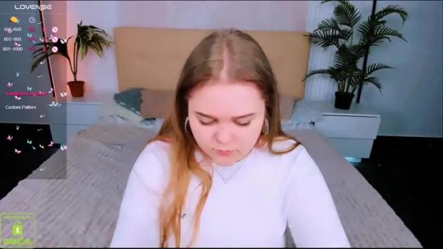 Image 6 of _oliviaaa_ Stream on Chaturbate on 18 months ago