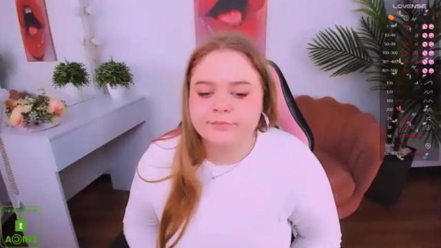 Image 6 of _oliviaaa_ Stream on Chaturbate on 18 months ago