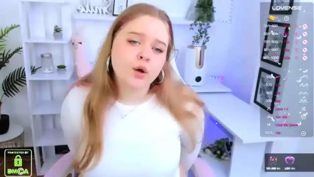 Image 11 of _oliviaaa_ Stream on Chaturbate on 18 months ago