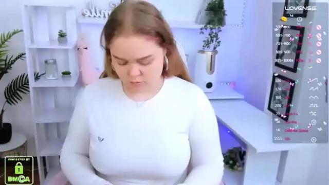 Image 2 of _oliviaaa_ Stream on Chaturbate on 18 months ago