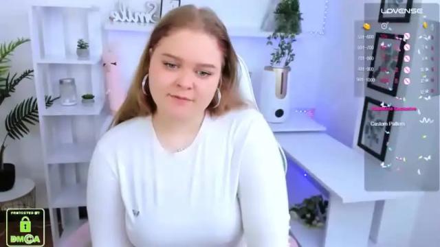 Image 3 of _oliviaaa_ Stream on Chaturbate on 18 months ago