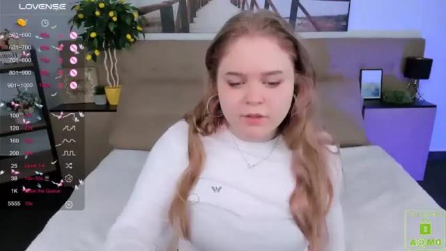 Image 6 of _oliviaaa_ Stream on Chaturbate on 18 months ago