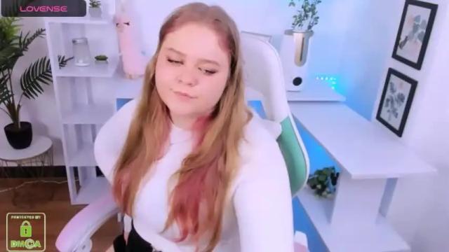 Image 3 of _oliviaaa_ Stream on Chaturbate on 18 months ago