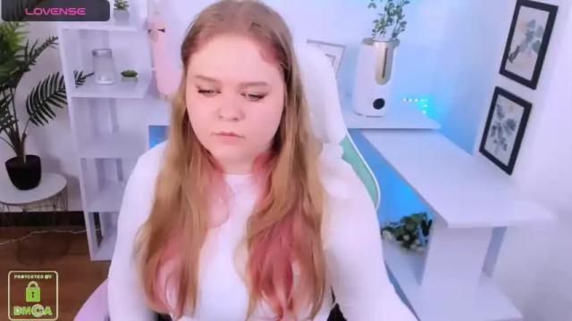 Image 4 of _oliviaaa_ Stream on Chaturbate on 18 months ago