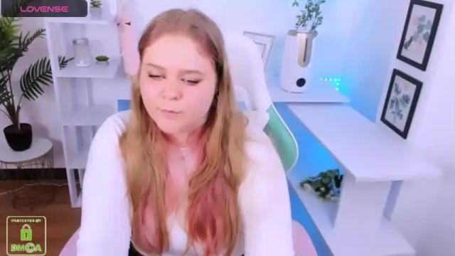 Image 8 of _oliviaaa_ Stream on Chaturbate on 18 months ago