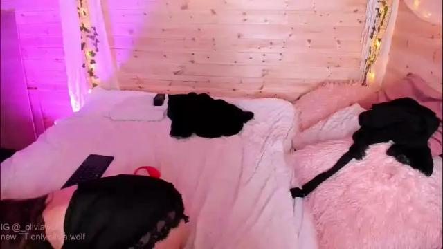 Image 4 of _oliviawolf__ Stream on Chaturbate on 2 months ago