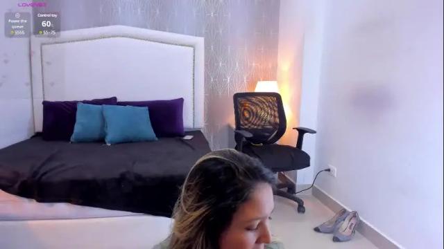 Image 11 of _peach1_ Stream on Chaturbate on 27 days ago