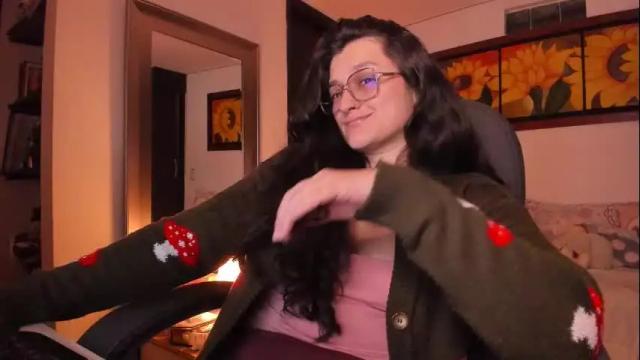 Image 2 of _peach__ Stream on Chaturbate on 1 month ago