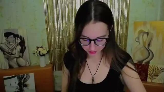 Image 3 of _piece_of_happiness_ Stream on Chaturbate on 17 months ago