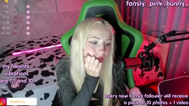 Image 3 of _pink_bunny_ Stream on Chaturbate on 20 months ago